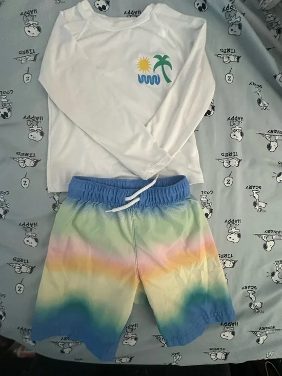 Old Navy Kids' Gradient Rainbow Swim Shorts - Blue, Green, Pink, Yellow - Picture 4 of 6